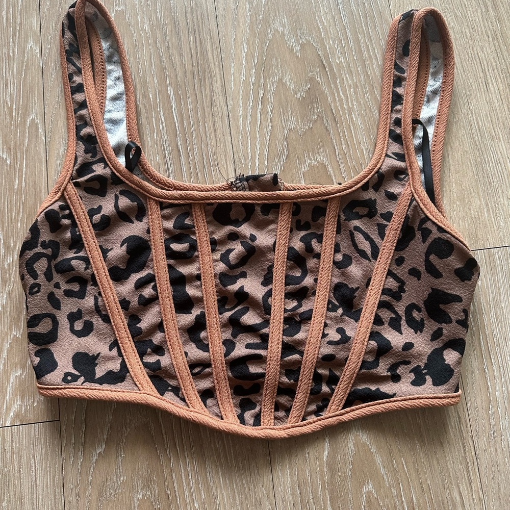Medium leopard print corset style tank